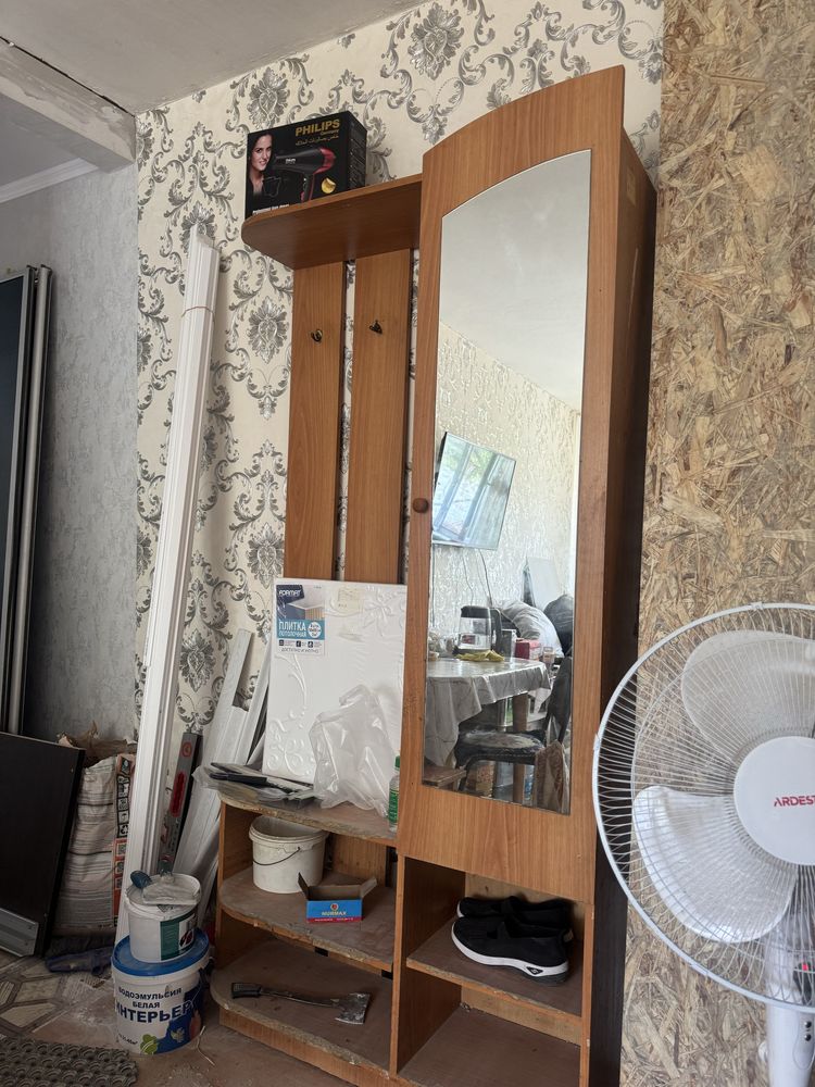 Прихожая старая ДАРОМ