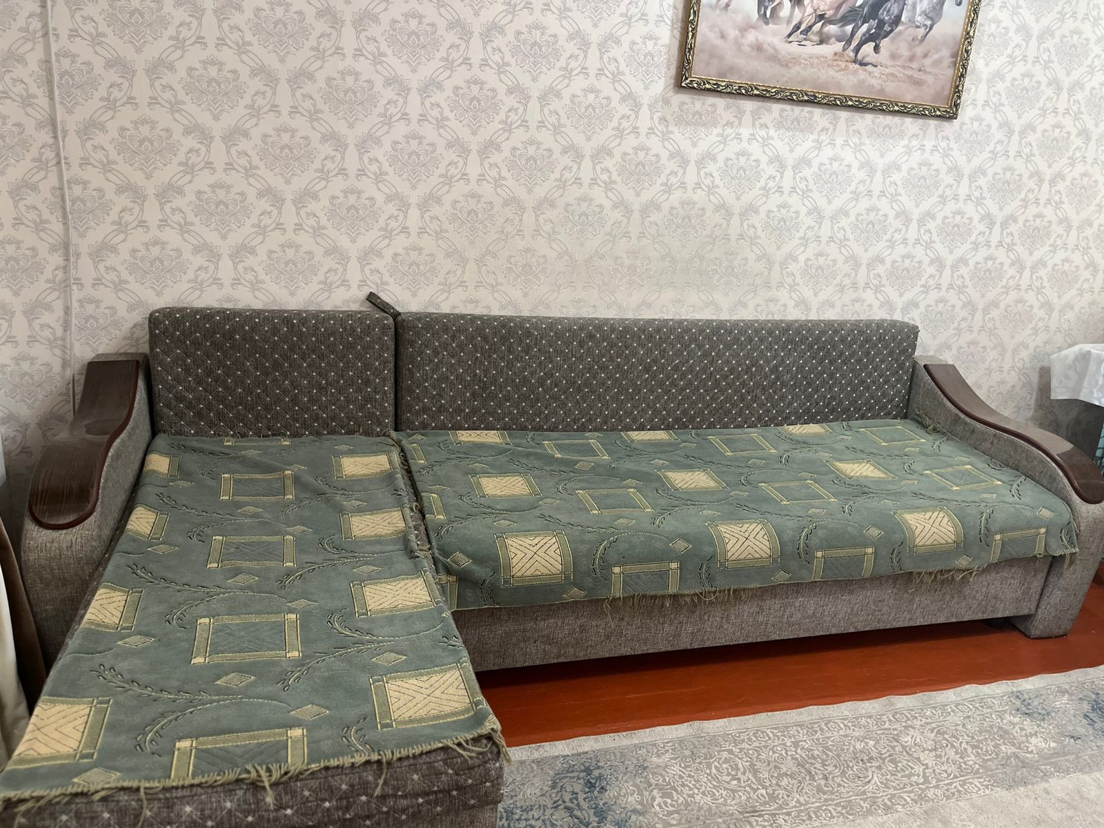 диван сатылады...