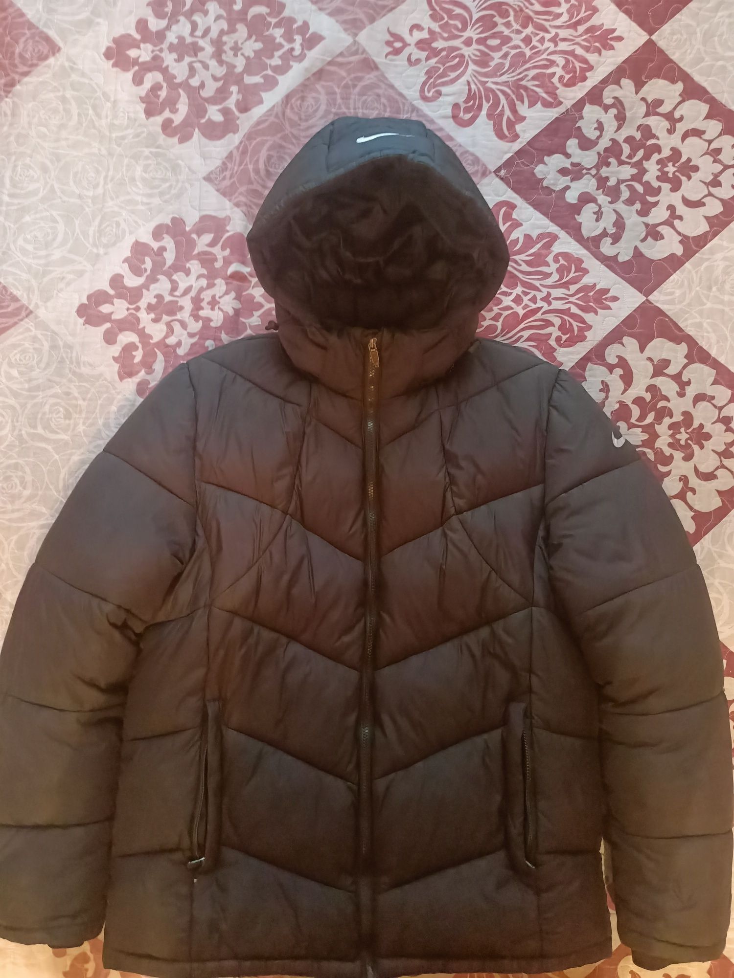 Продам куртки зима