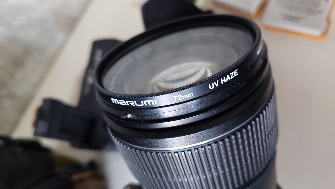 Продается Canon EOS 550D с объективом 15-85mm + 2 подарка