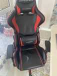 Игровое кресло DxRacer