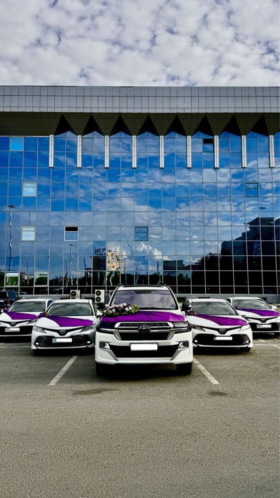 Аренда авто минивен, ZEEKR, LX570