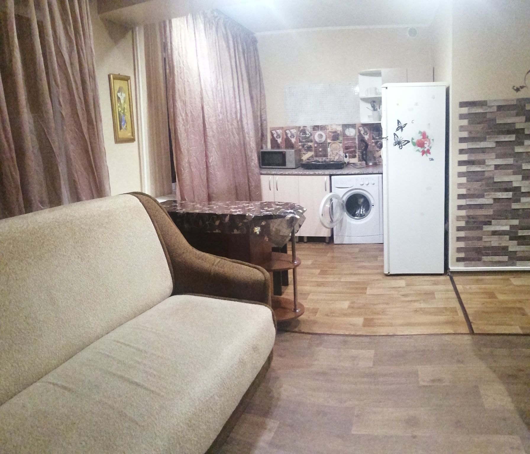 1,5 и 2х комнатные 45 апт,ул.Казахстан кин-р Юбилейный,Колос,Бурова