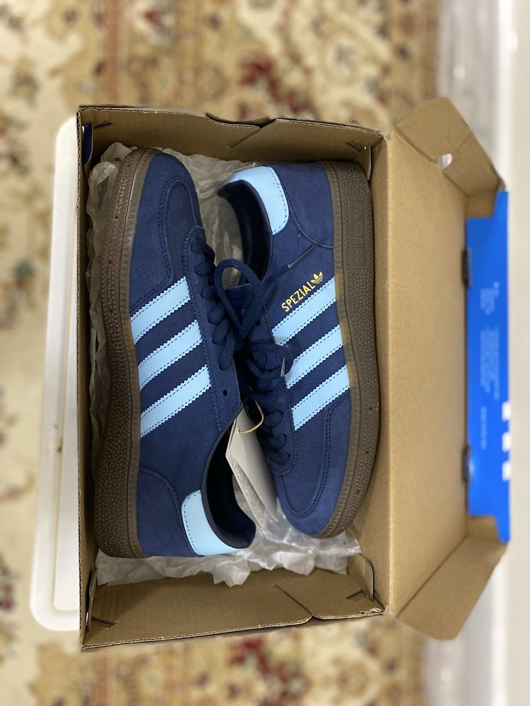 Adidas spezial кроссовки, абсолютно новые