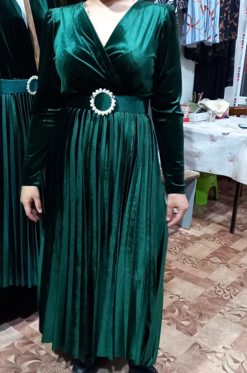 Продается платье