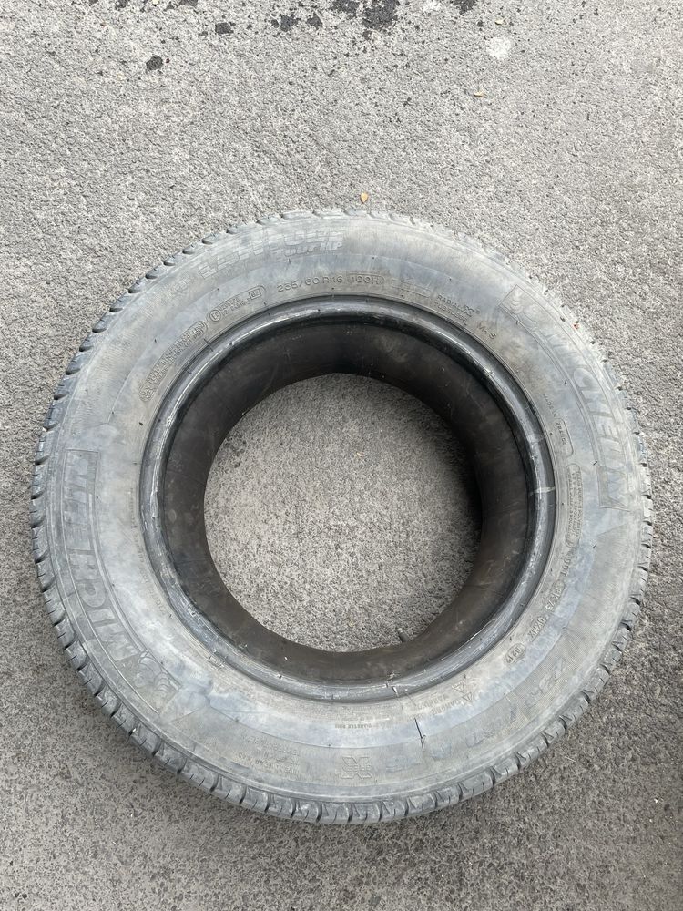 Продам Шины 235/60/16