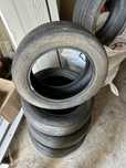 Полдам летнюю резину Pirelli