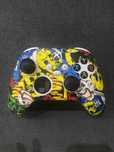 Джойстик на xbox с коробкой и двумя чехлами в подарок