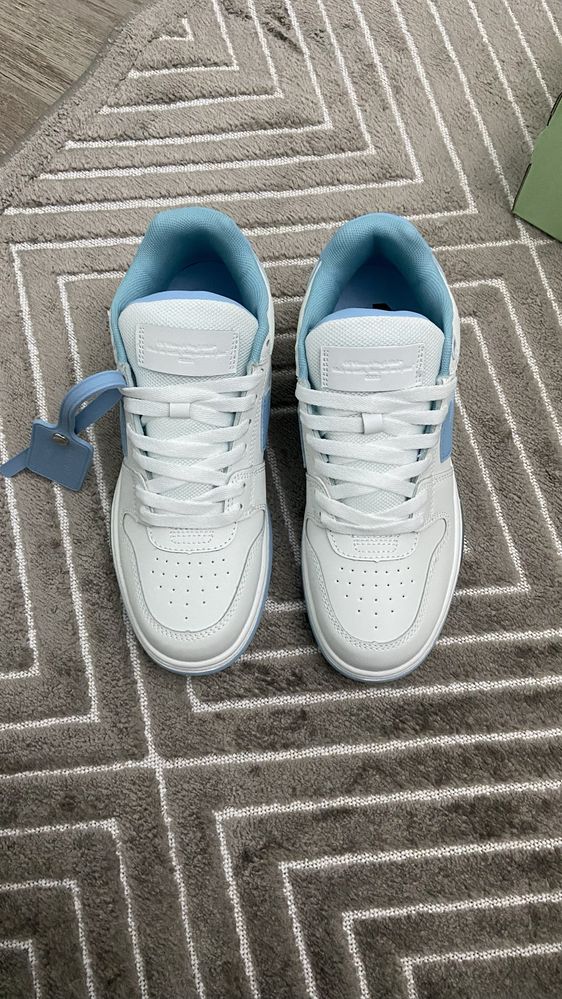 кроссы off-white