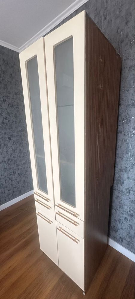 Продам шкаф кухонный