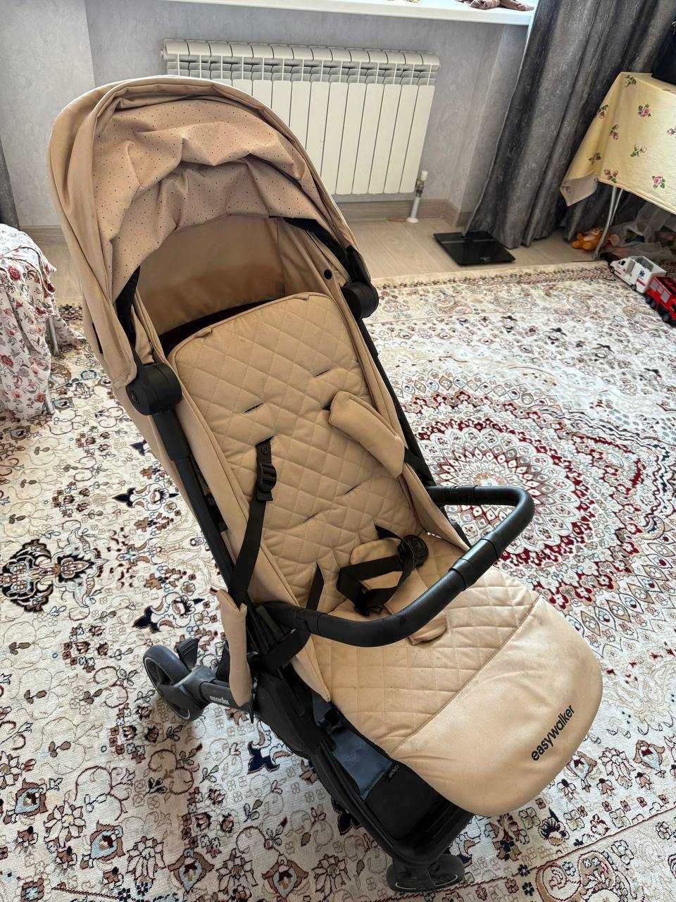 Продам коляску Easywalker
