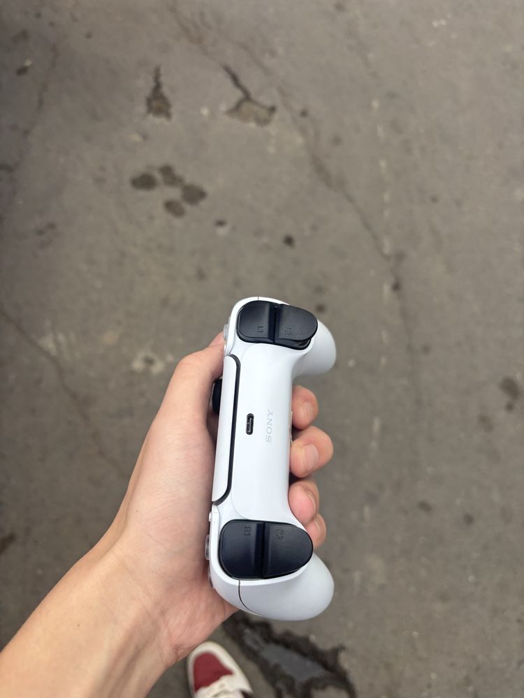 Продам джостик от консоли Playstation 5