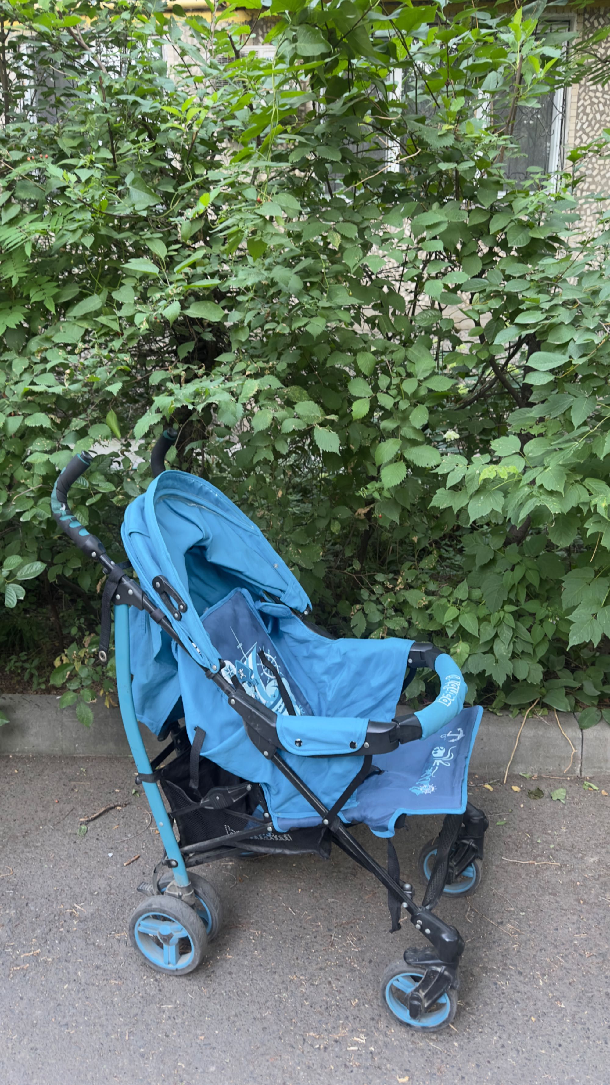Продам коляску для мальчика