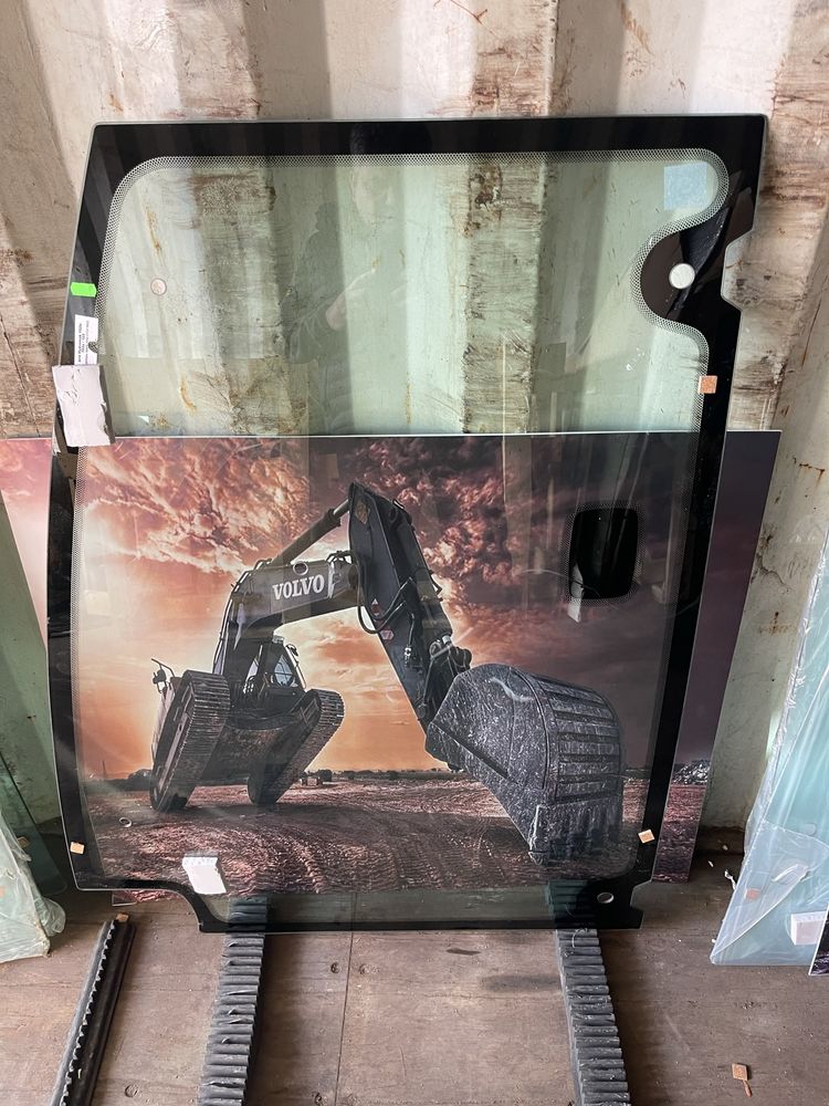 Стёкла заводские на 3/1 hidromek terex volvo case new holland jcb  cat