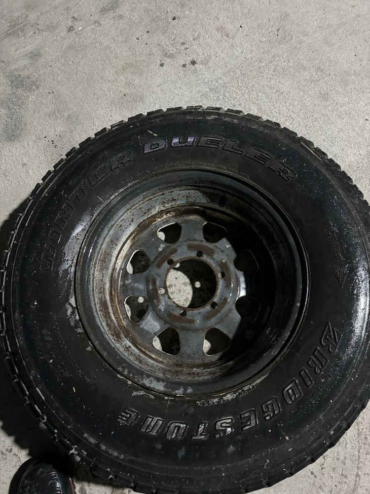 Запасной балон Nissan Patrol