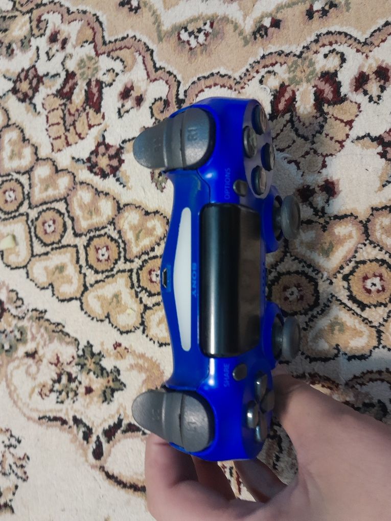 Продам джойстик на PlayStation