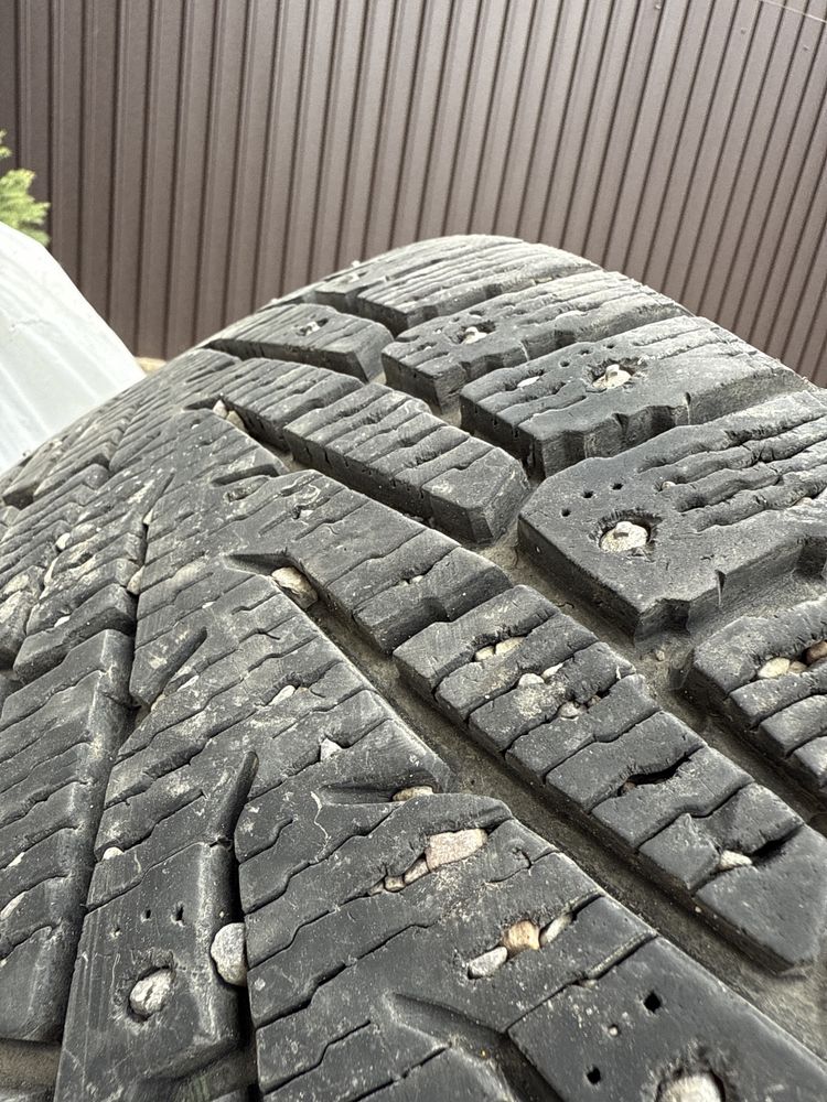 Комплект шипованных шин Nokia Nordman 7 SUV 235/60/18