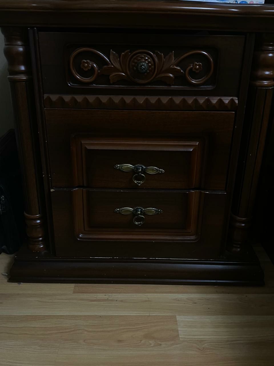 Продам спальный гарнитур