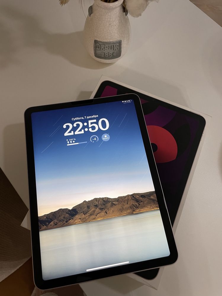 Продам iPad Air 5 (2022), 256 ГБ, идеальное состояние