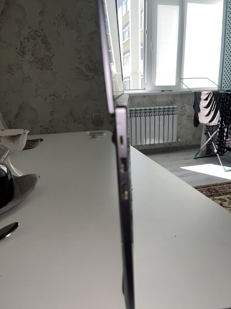 Продам ноутбук Huawei MATEBOOK D14