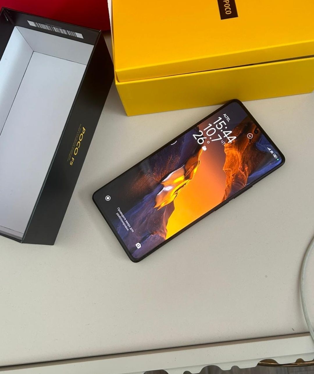 Poco f5,  12/256