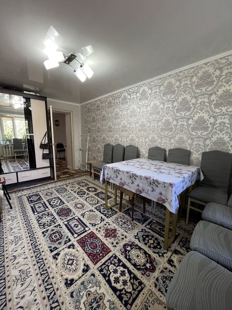Трехкомнатная квартира, 59,4, 3/5, Абулхаирхана 2/3