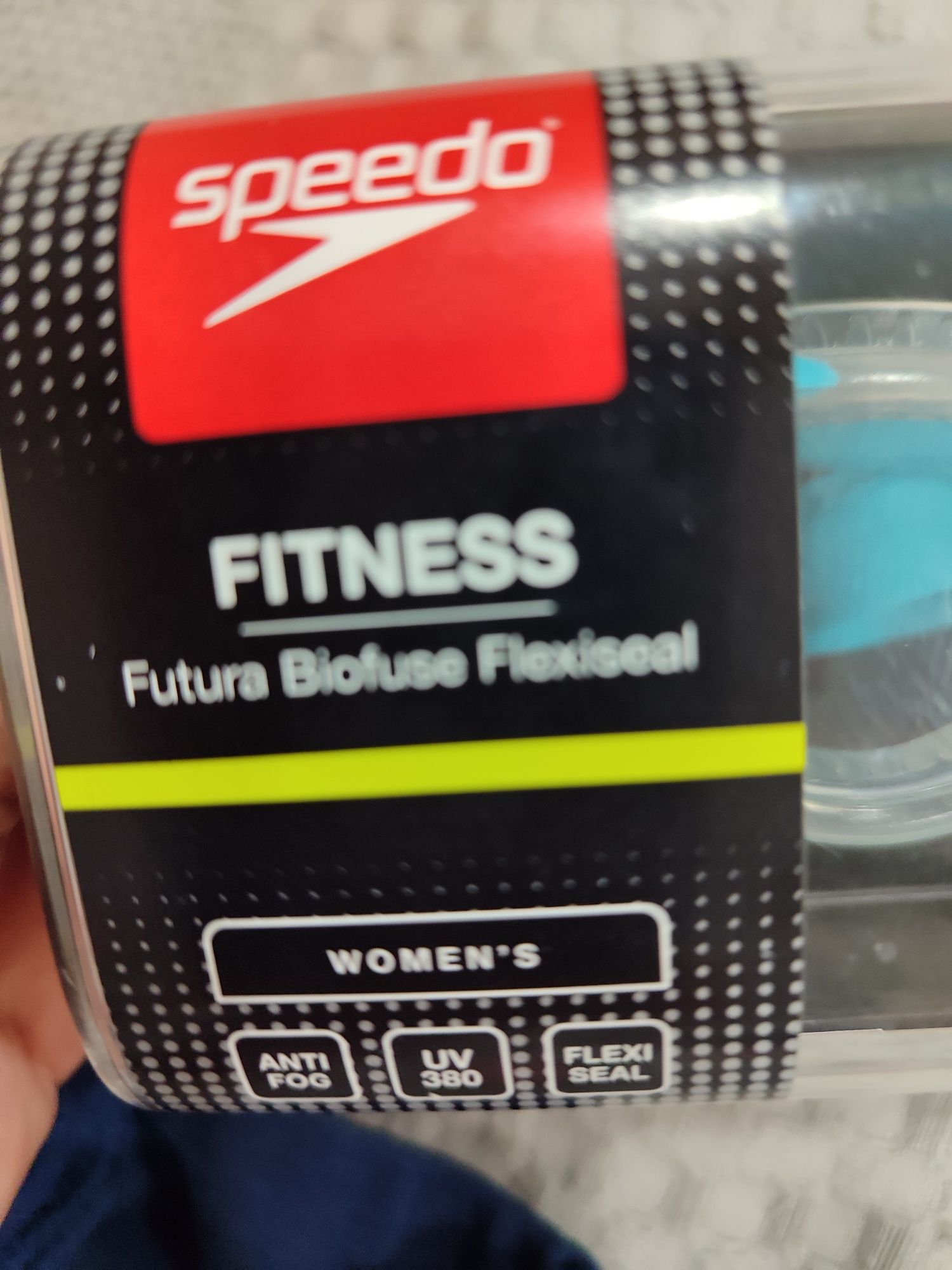 Очки  для   плавания для взрослых фирма Speedo