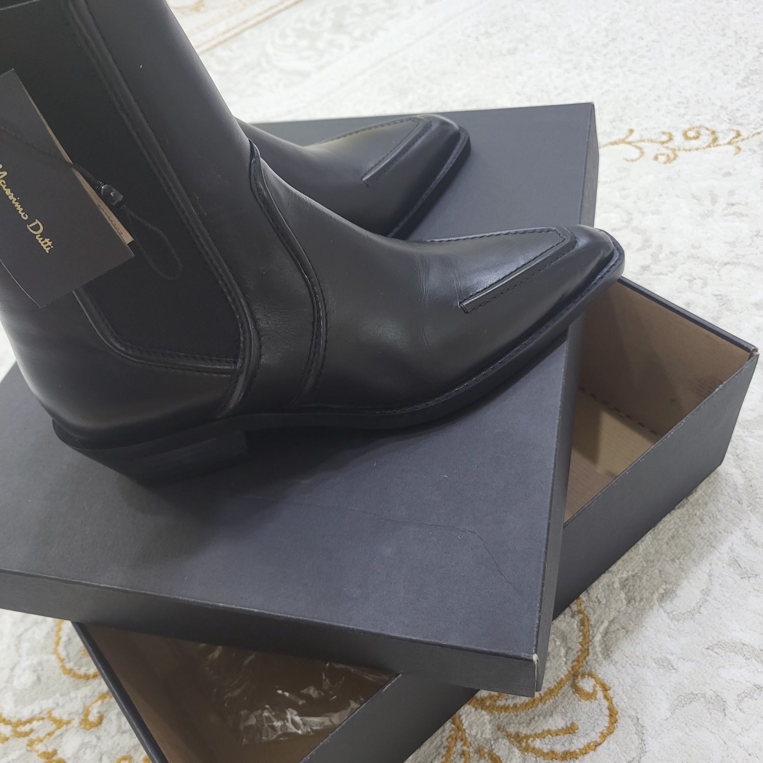 Осенние ботинки Massimo Dutti