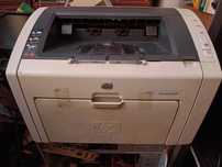 Продам черно-белый лазерный принтер "HP LaserJet 1022".