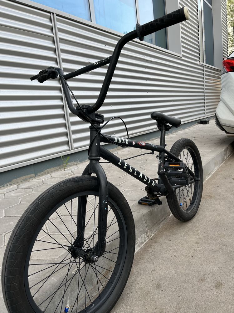 Продаётся BMX велосипед HARO