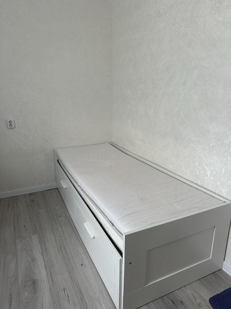 Кровать двухспальная