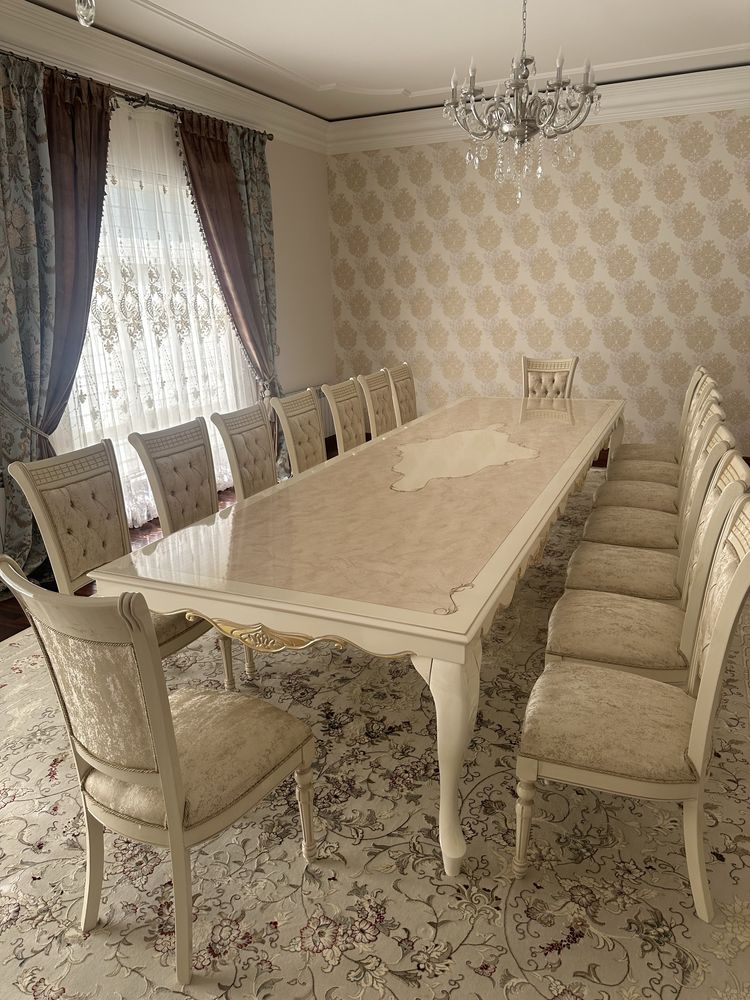 Стол + 16 стульев