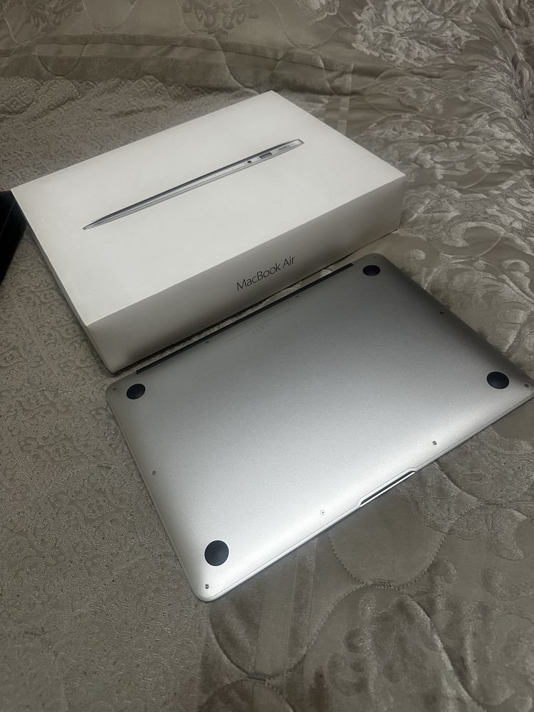 Продам Macbook Air