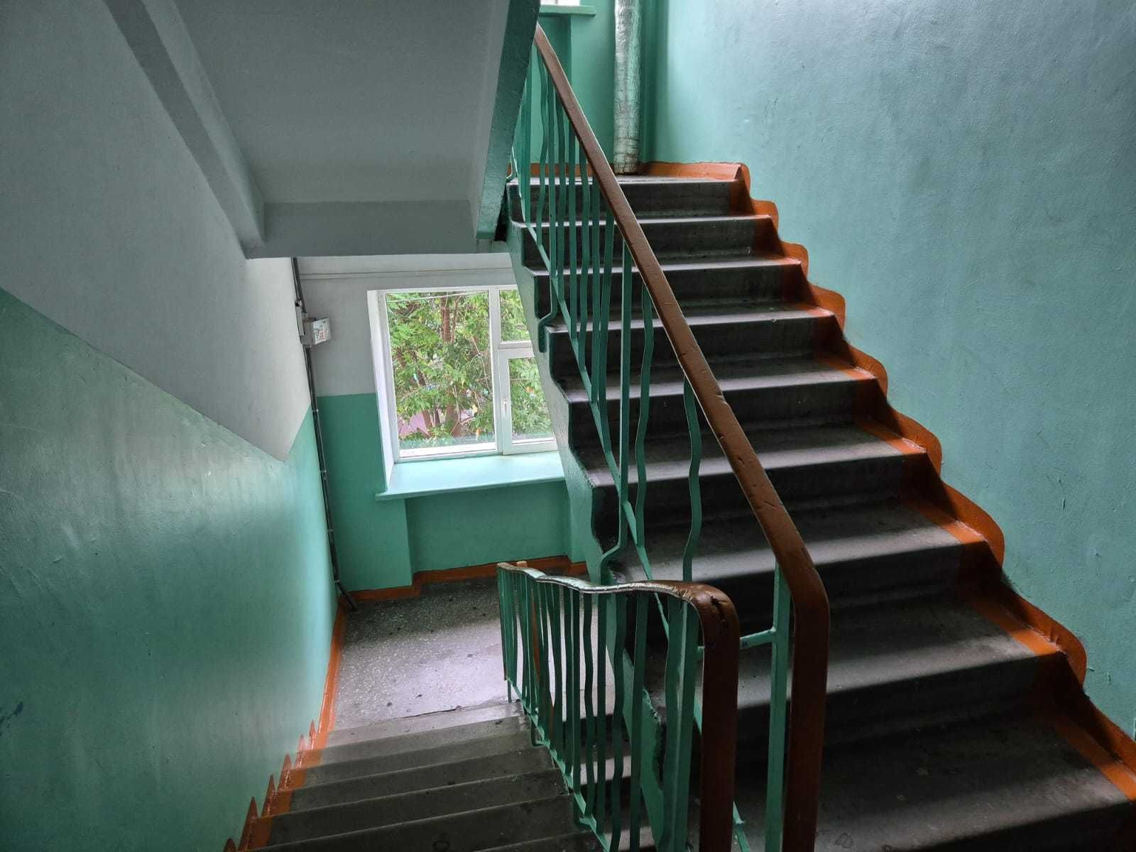Продам 3-комнатную квартиру ·  Район Студгородка