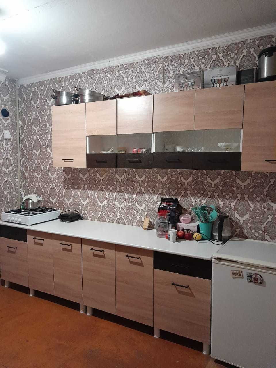 Продается кухонный гарнитур