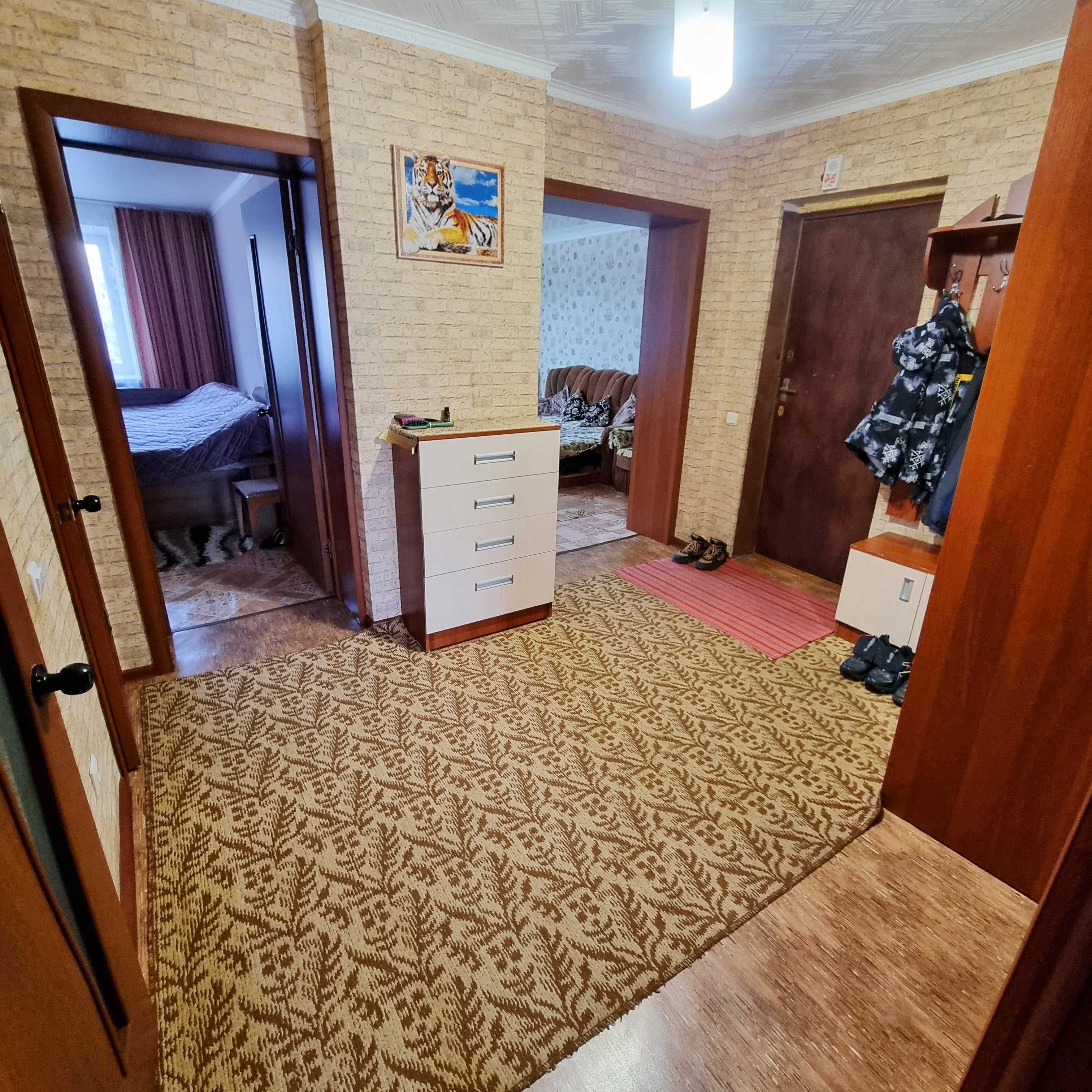 ТРЁШКА Центр 4 этаж 18,3 млн Торг