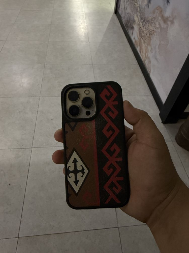 Iphone 13 pro золотистый