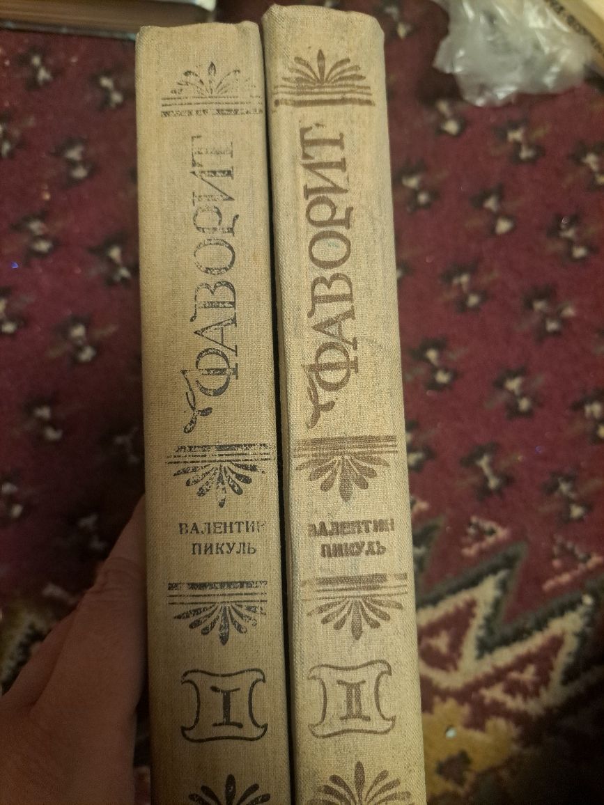 Продам книги по 100 тнг /шт