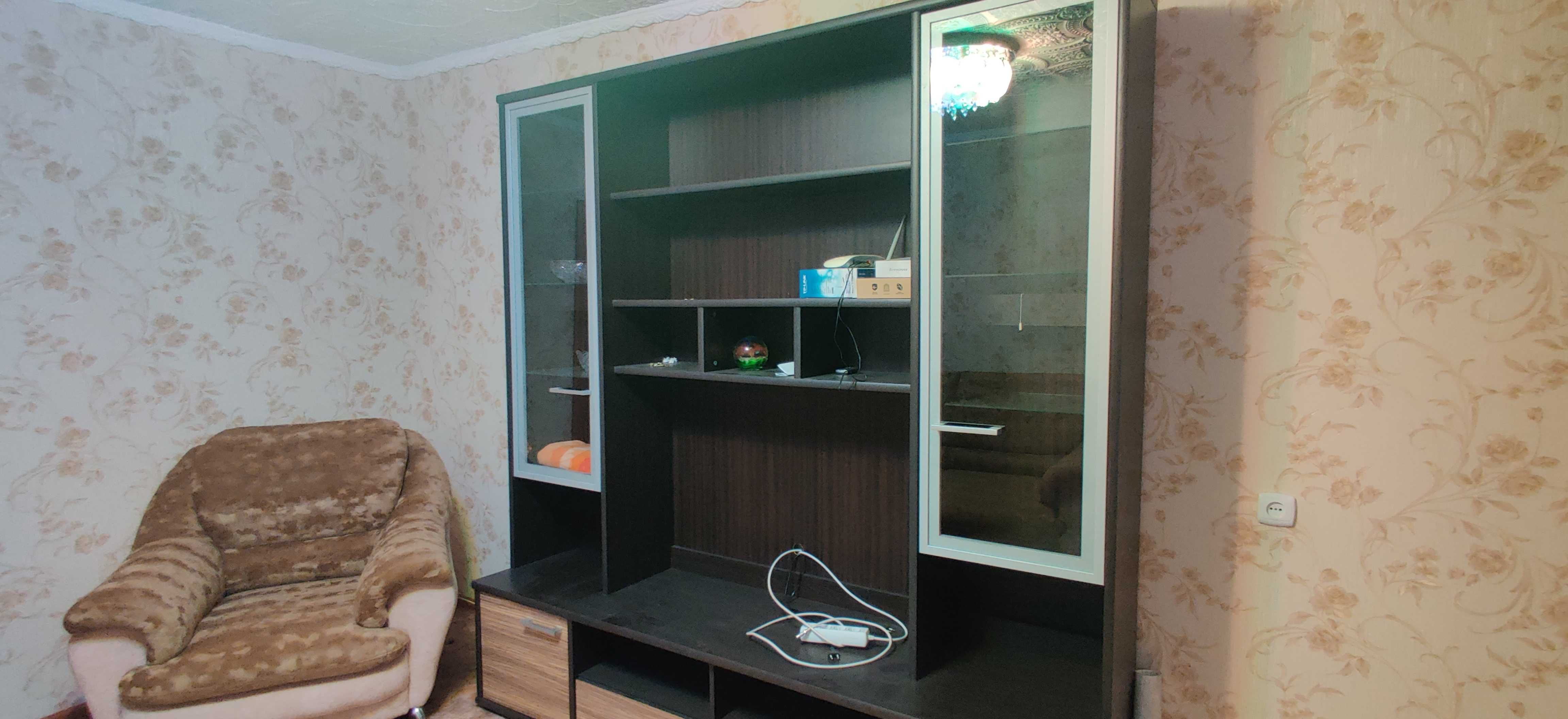 Продам 4-х комнатную квартиру в центре возле маг. Сулпак