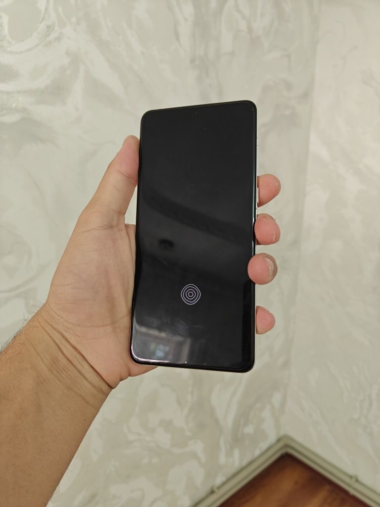 Oneplus 13 12/512gb белый глобальная прошивка