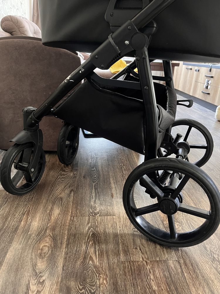 Продам коляску tutis novo 2 в 1