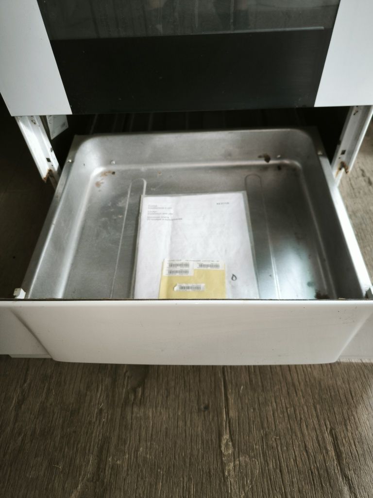 "Indesit" K6E11R
