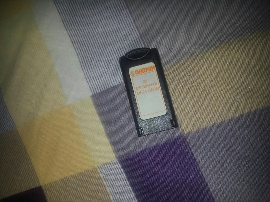 Продам флеш память Garmin