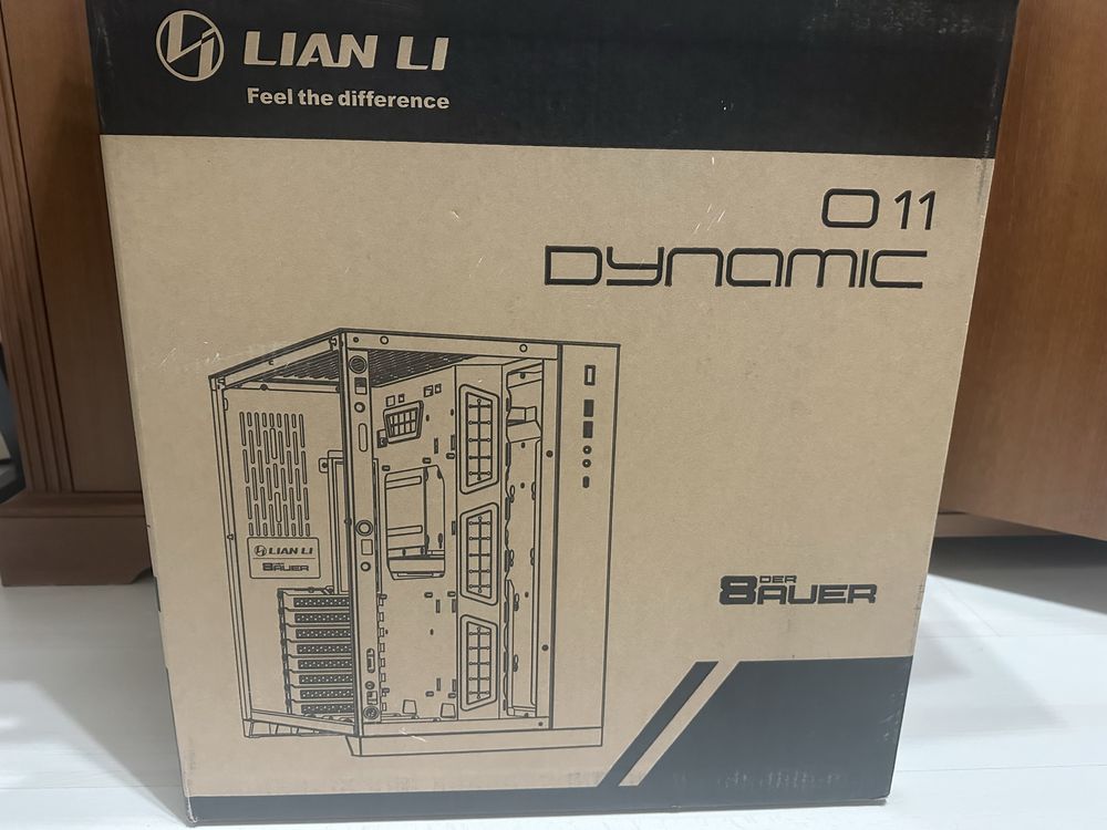 Корпус Lian Li O11 Dynamic