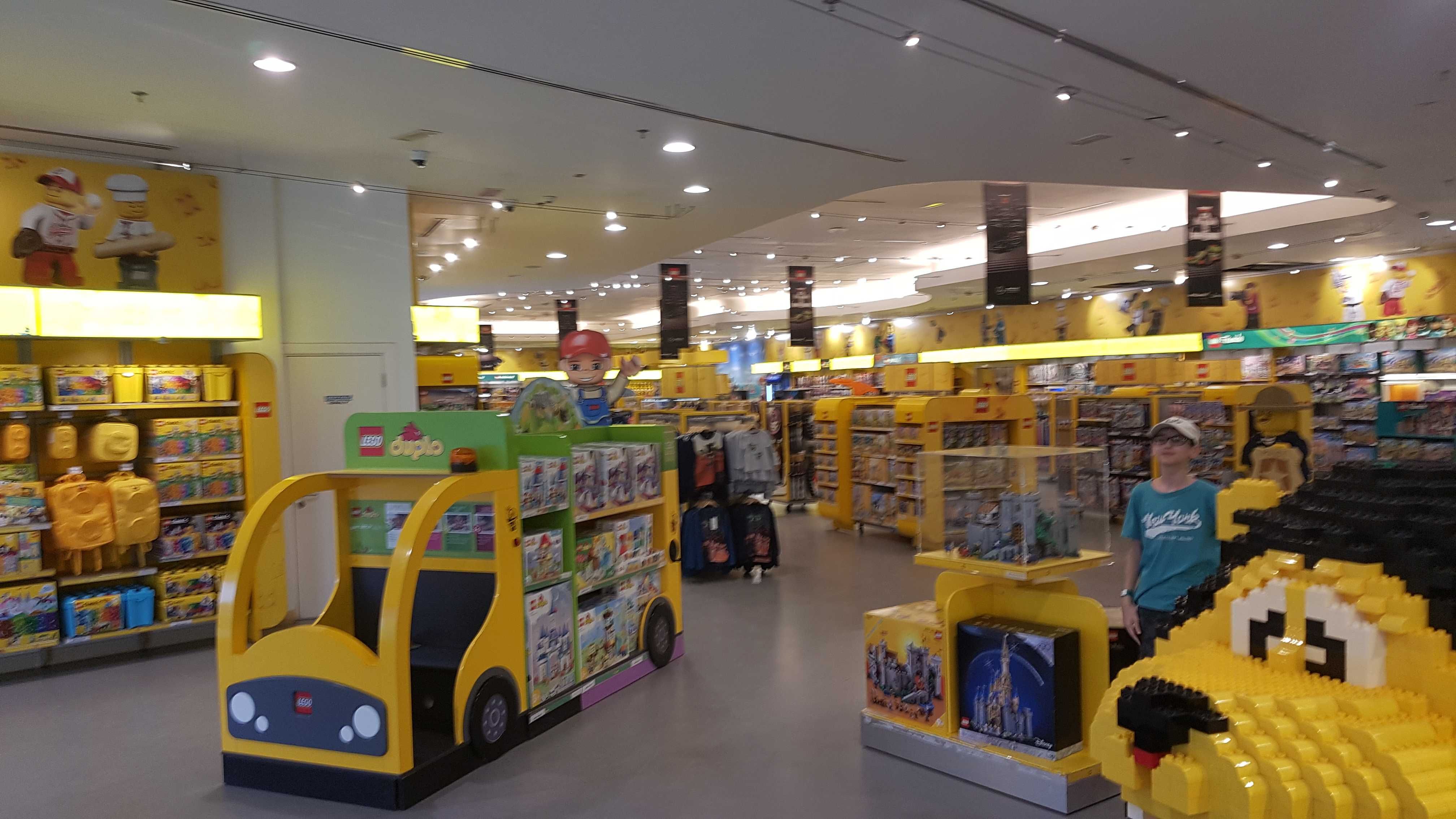 Паспорт LEGO из legoland