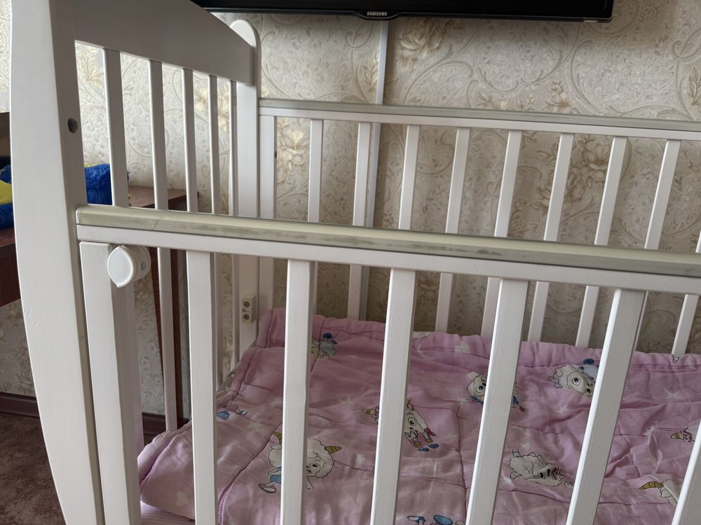 Продам детскую кроватку