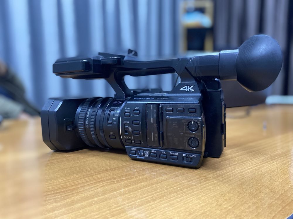 Panasonic hc-x1000 / 2 флешка / штатиф / 2 батарейка