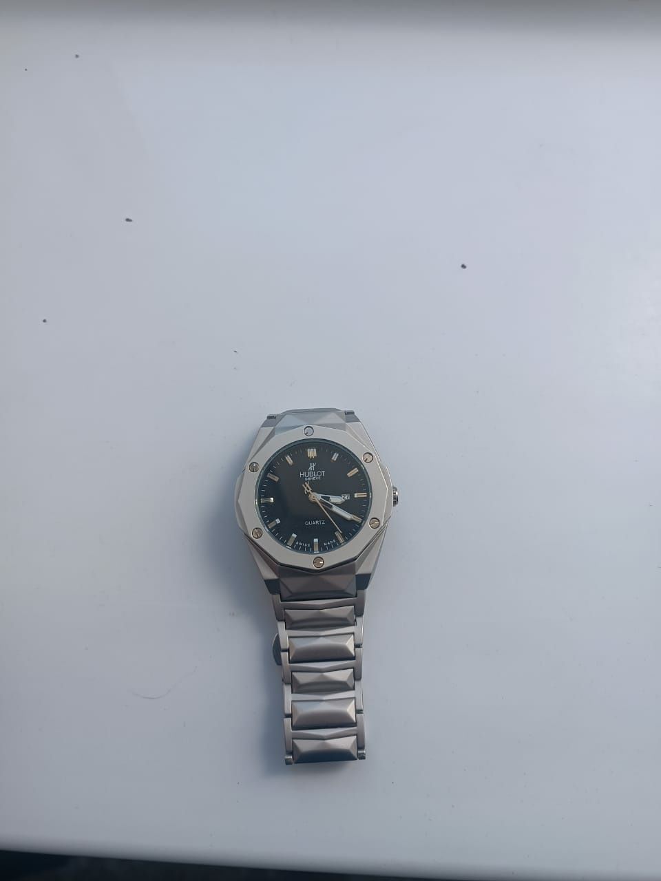 Продам часы HUBLOT