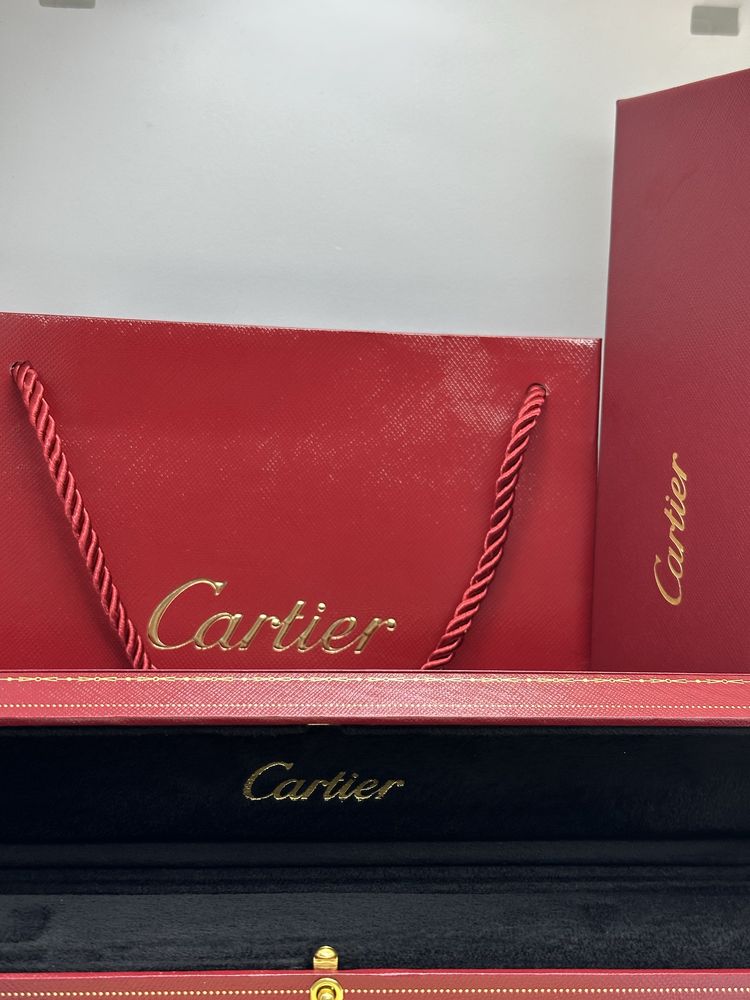 Фирменные коробки Cartier Картье , BVlGARI Булгари , VanCleef Ванклиф