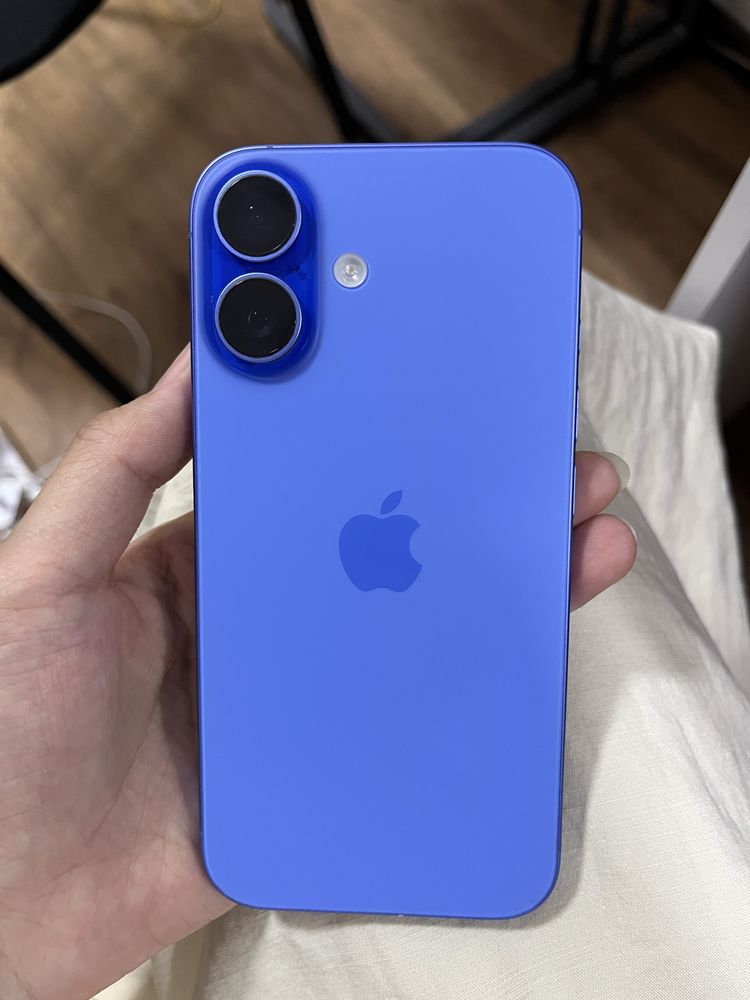 Срочно продам Iphone 16